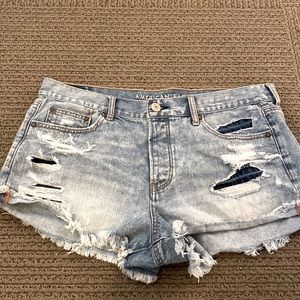 Used Distressed AE shorts!!